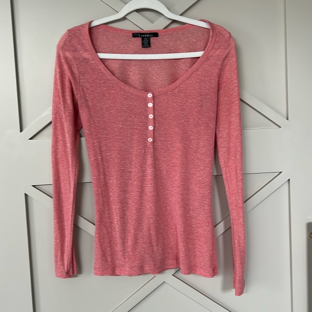 Women’s pink long sleeved shirt / top. Small / Medium.